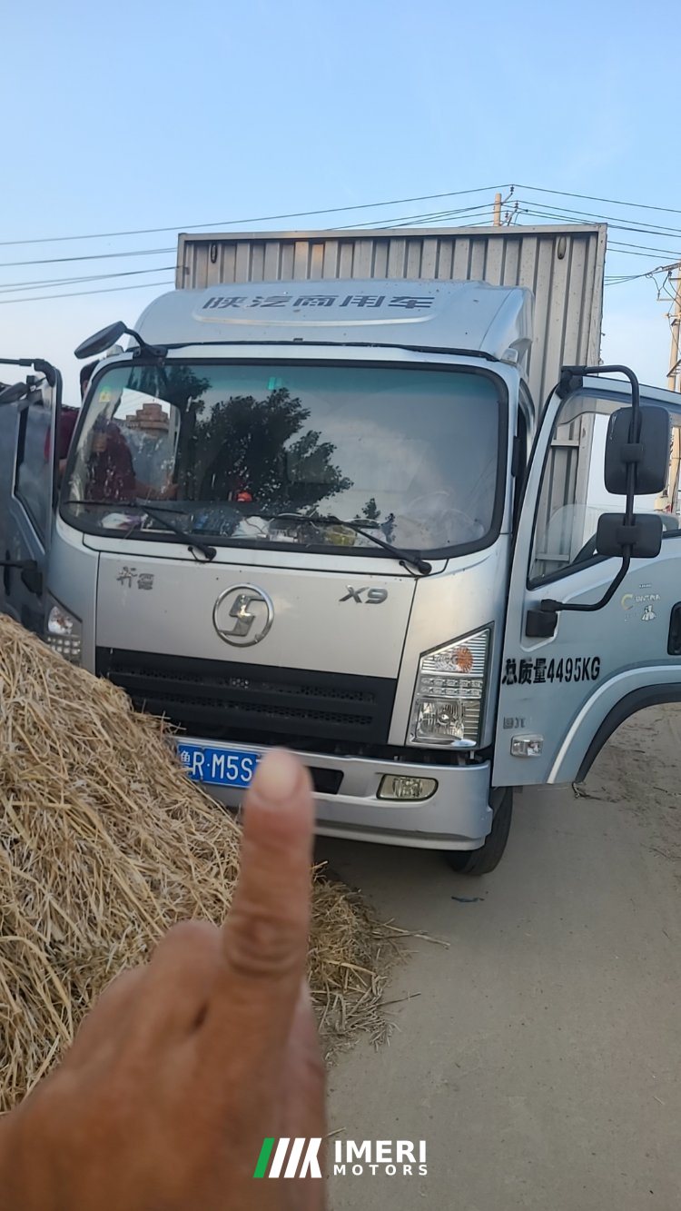 Shacman X9 131 hp 4X2 4.2 m - грузовик из Китая