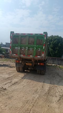 United Trucks U 390 hp 8X4 7.6 m - фото 3