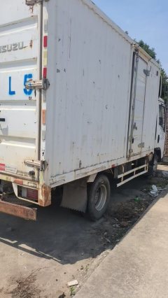 Jiangxi Isuzu EC 116 hp 4X2 4.08 m - фото 2
