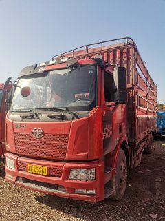 FAW Jiefang J6L 180 hp 4X2 6.75 m - фото 1