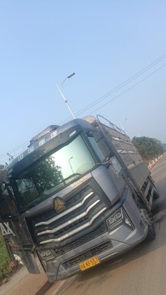 Sinotruk HOWO Max 290 hp 4X2 6.75 m - фото 1