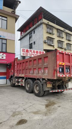Dongfeng Liuzhou Chenglong H7 460 hp 6X4 6.3 m - фото 3