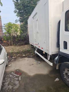 Shacman Delong K5000 140 hp 4X2 4.04 m - фото 3