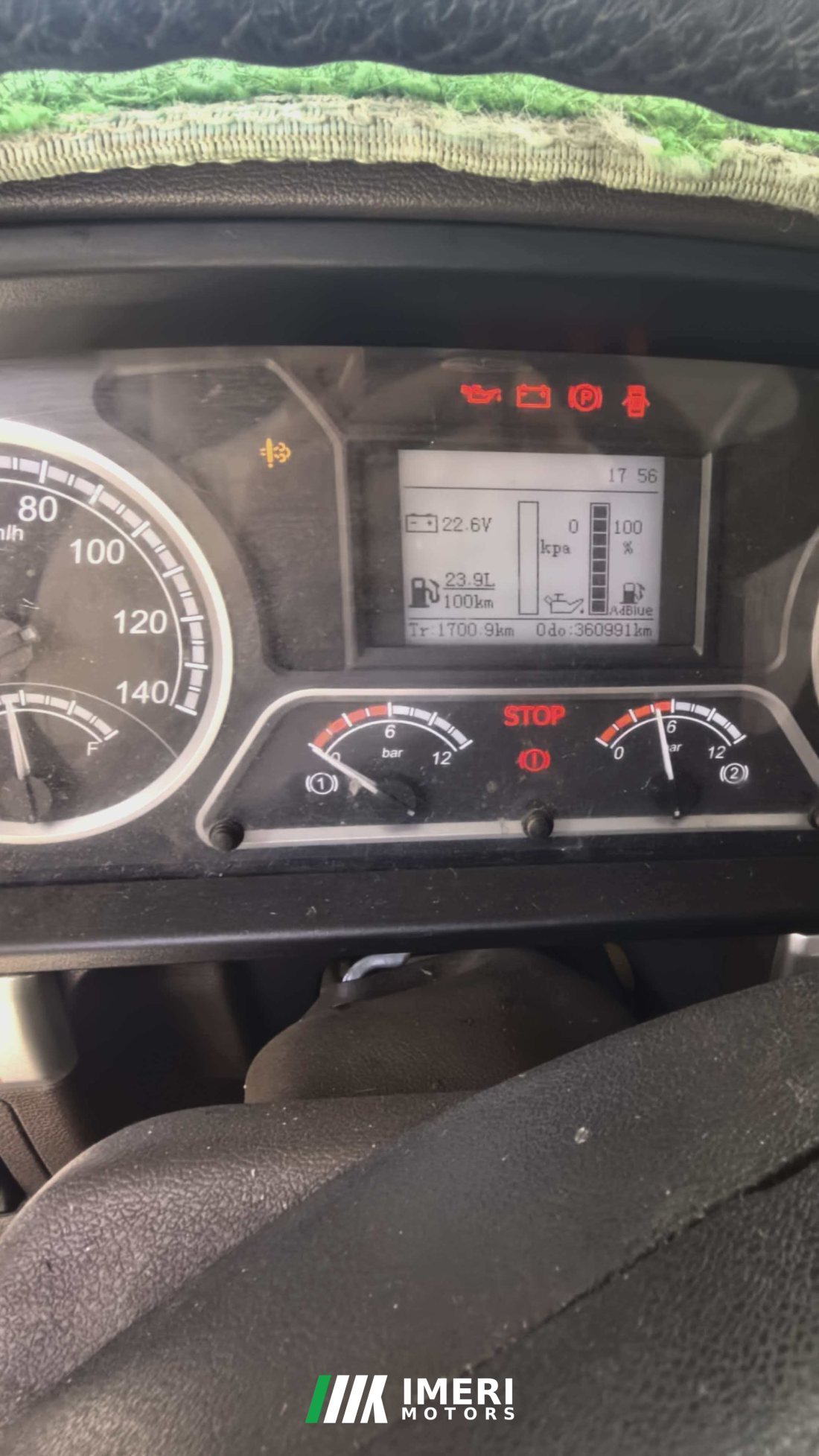 Dongfeng Liuzhou Chenglong H5 290 hp 6X2 7.8 m - грузовик из Китая