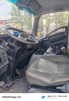 SINOTRUK HOWO Light Duty Truck Hanjiang 160 hp 4X2 4.15 m - фото 6