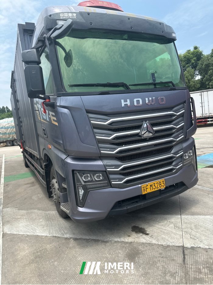 2025 Sinotruk HOWO TS7 290 hp 4X2 9.6 m