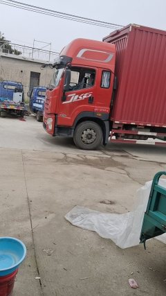 FAW Jiefang JK6 260 hp 4X2 9.73 m - фото 4