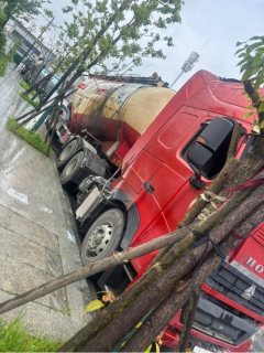 Sinotruk HOWO T7H 480 hp 6X4 - фото 2
