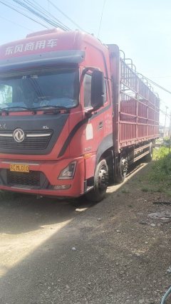 Dongfeng Tianlong KL 350 hp 6X2 9.6 m - фото 3