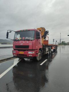 CAMC Hanma H6 420 hp 6X4 - фото 2