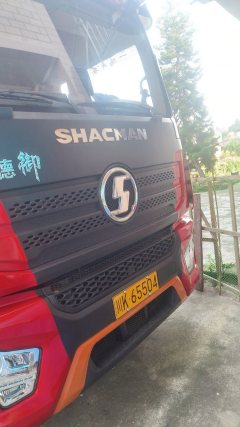 Shacman Q300 300 hp 4X2 6.8 m - фото 2