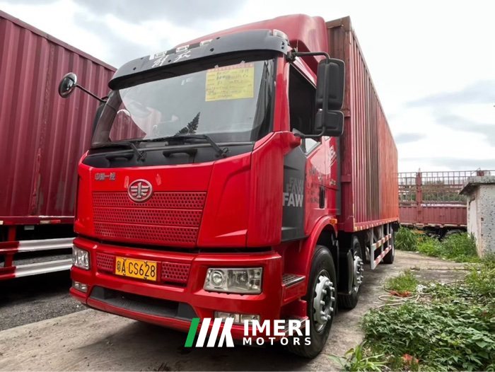 2019 FAW Jiefang J6L 240 hp 4X2 9.7 m