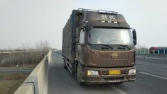FAW Jiefang J6L 240 hp 4X2 6.75 m - фото 3