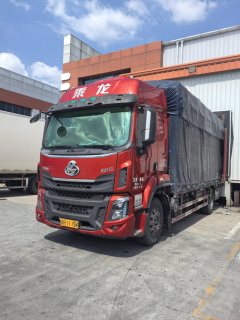 Dongfeng Liuzhou Chenglong H5 270 hp 4X2 6.8 m - фото 1