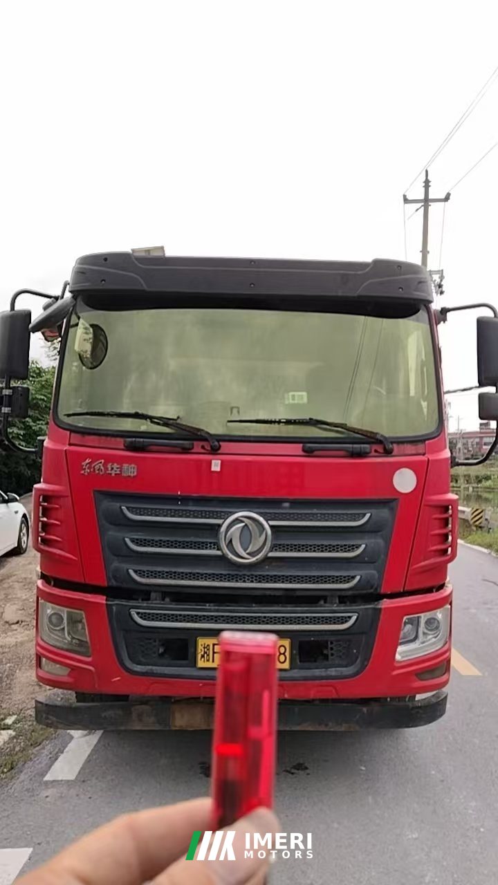 2020 Dongfeng Huashen F5 270 hp 8X2 6 m