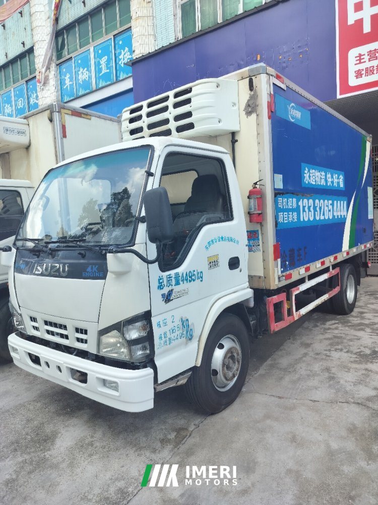 Jiangxi Isuzu EM 120 hp 4X2 4.2 m - грузовик из Китая