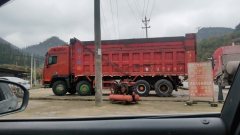 Foton Auman GTL 360 hp 8X4 7.6 m - фото 4