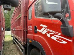 FAW Jiefang JK6 240 hp 4X2 6.75 m - фото 2