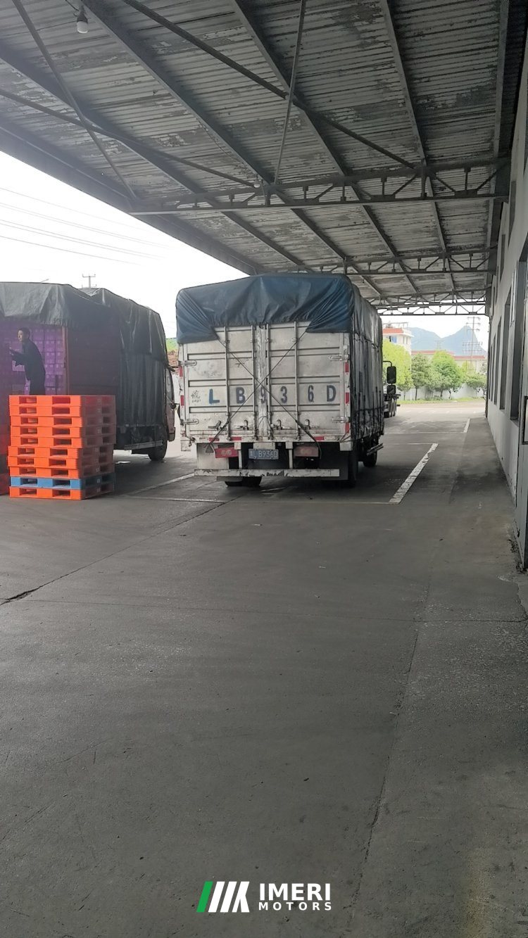 Foton Aumark S1 160 hp 4X2 4.2 m - грузовик из Китая