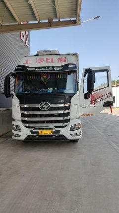 SAIC Hongyan 300 hp 4X2 7.8 m - фото 1
