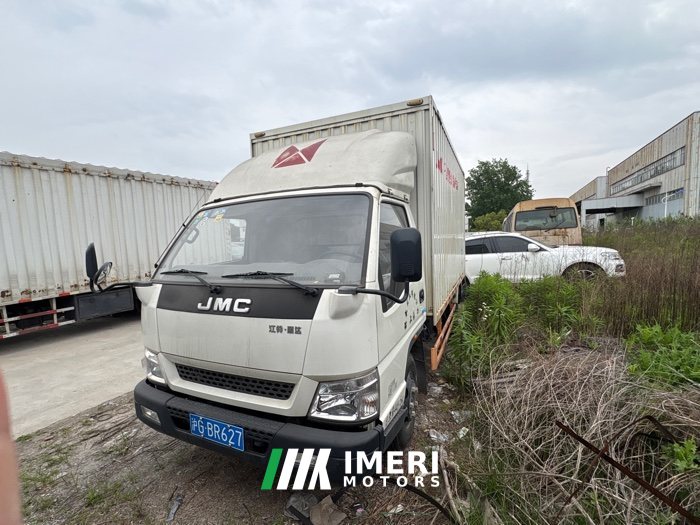 JMC 116 hp 4X2 4.02 m - грузовик из Китая