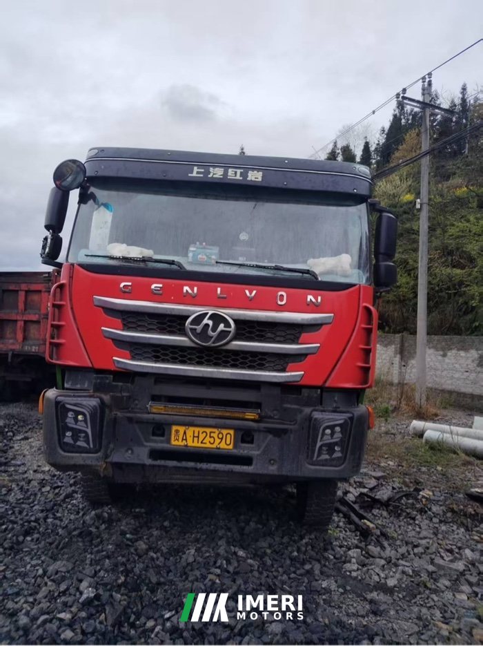 SAIC Hongyan 390 hp 8X4 6.5 m - грузовик из Китая