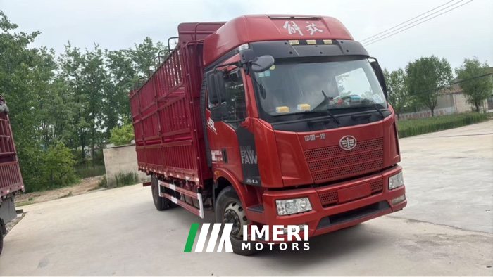 2021 FAW Jiefang J6L 220 hp 4X2 6.75 m