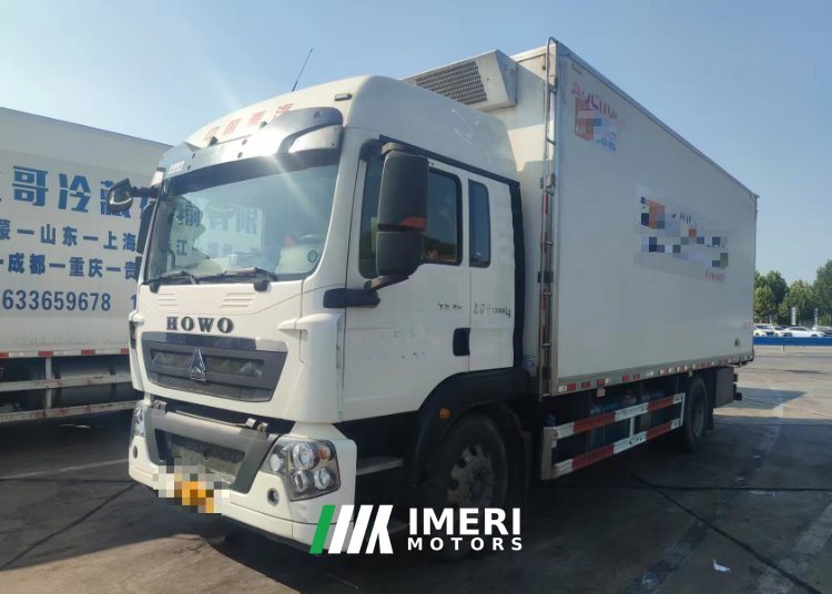 Sinotruk HOWO TX7 240 hp 4X2 6.8 m - грузовик из Китая