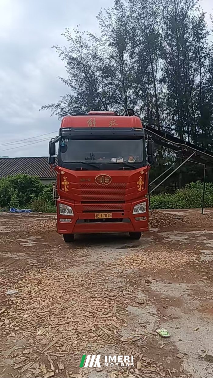 FAW Jiefang J6M 280 hp 8X2 9.5 m - грузовик из Китая