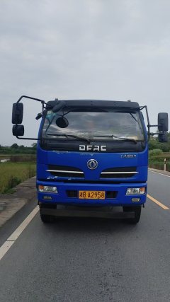 Dongfeng 130 hp 4X2 6.5 m - фото 2