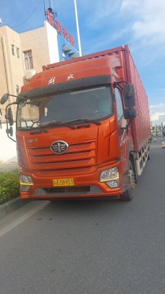 FAW Jiefang J6G 260 hp 4X2 5.8 m - фото 1