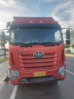 FAW Jiefang J6G 260 hp 4X2 5.8 m - фото 2