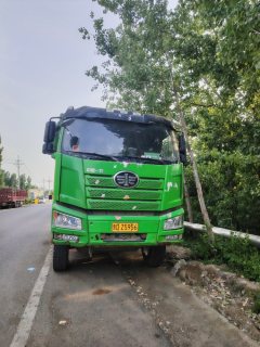 FAW Jiefang J6P 390 hp 6X4 5.6 m - фото 1