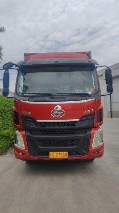 Dongfeng Liuzhou Chenglong H5 200 hp 4X2 8.3 m - фото 1