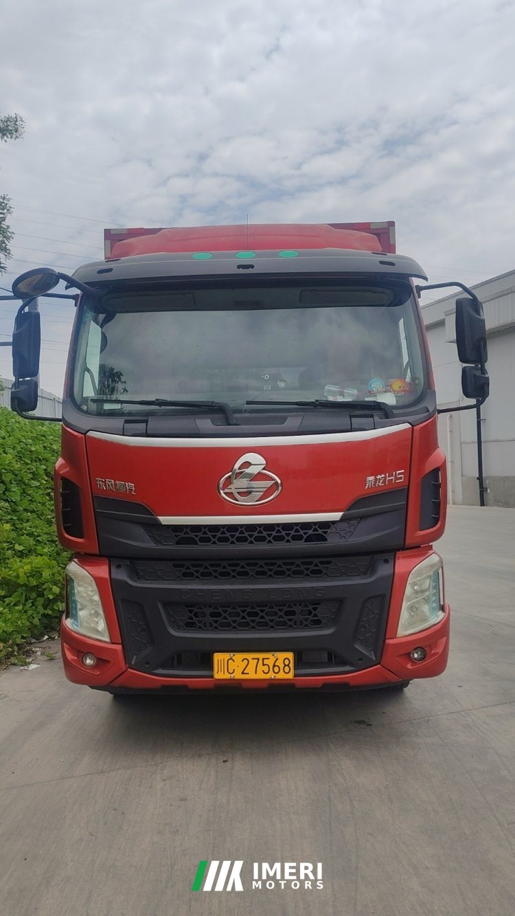 2020 Dongfeng Liuzhou Chenglong H5 200 hp 4X2 8.3 m