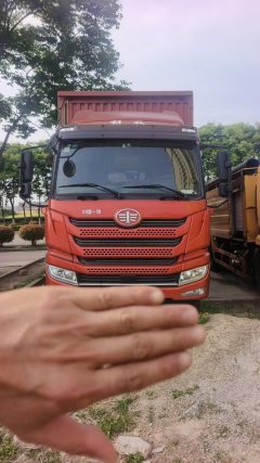 FAW Jiefang V 220 hp 6X2 7.7 m - фото 2
