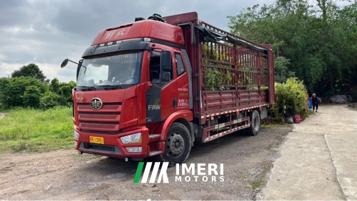 2022 FAW Jiefang J6L 260 hp 4X2 6.8 m