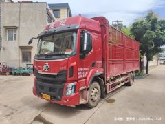 Dongfeng Liuzhou Chenglong H5 270 hp 4X2 6.2 m - фото 1