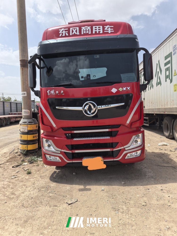Dongfeng Celestial Flagship KX 530 hp 6X4 - грузовик из Китая