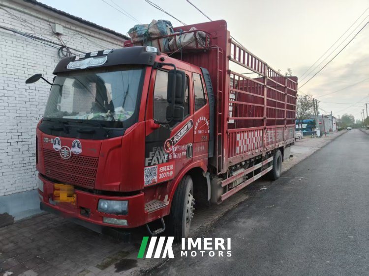 2018 FAW Jiefang J6L 220 hp 4X2 6.8 m