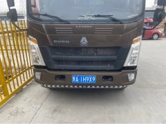 SINOTRUK HOWO Light Duty Truck Hanjiang 130 hp 4X2 4.15 m - фото 4