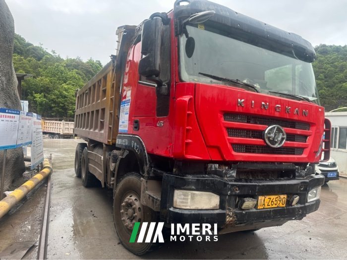 2018 SAIC Hongyan 350 hp 6X4 5.8 m