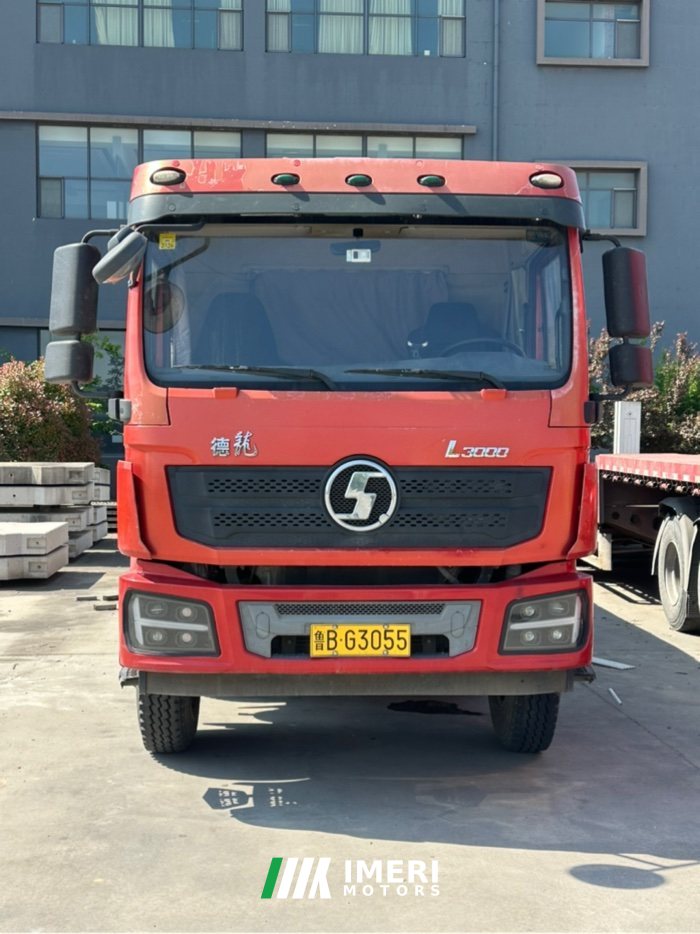 2018 Shacman Delong L3000 220 hp 6X2 9.7 m