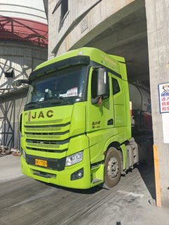 JAC Gallop Kuayue K7 560 hp 6X4 - фото 1