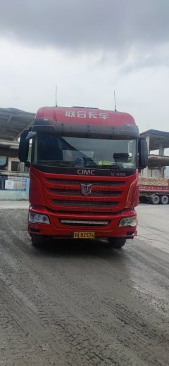 United Trucks U⁺ 420 hp 6X4 - фото 1