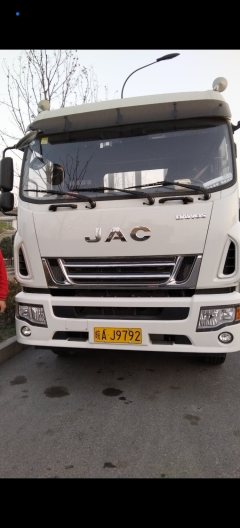 JAC V9 220 hp 4X2 6.78 m - фото 3