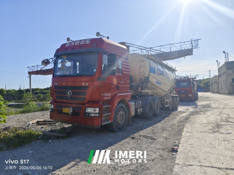 2020 9.18 m x2.55 m 3 tank semi-trailer