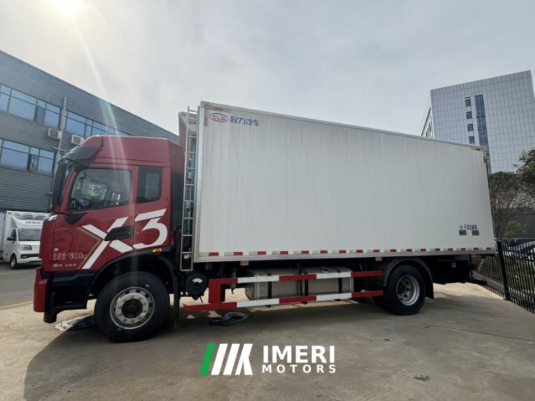 2025 Dongfeng 260 hp 4X2 6.8 m