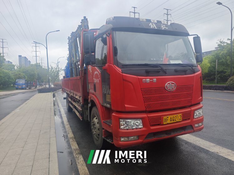 FAW Jiefang J6L 220 hp 4X2 6.75 m - грузовик из Китая