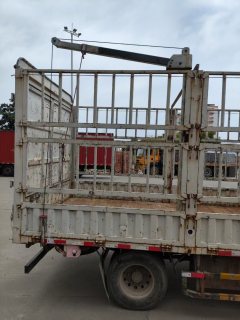 SINOTRUK HOWO Light Duty Truck Hanjiang 140 hp 4X2 4.2 m - фото 4